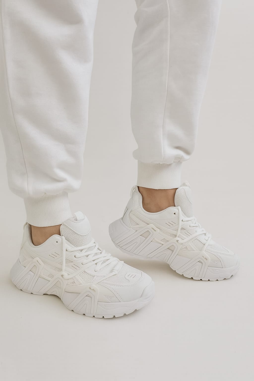 Wholesale Chunky Tech -Runner Breathable Synthetic Sneakers (BOX OF 12)