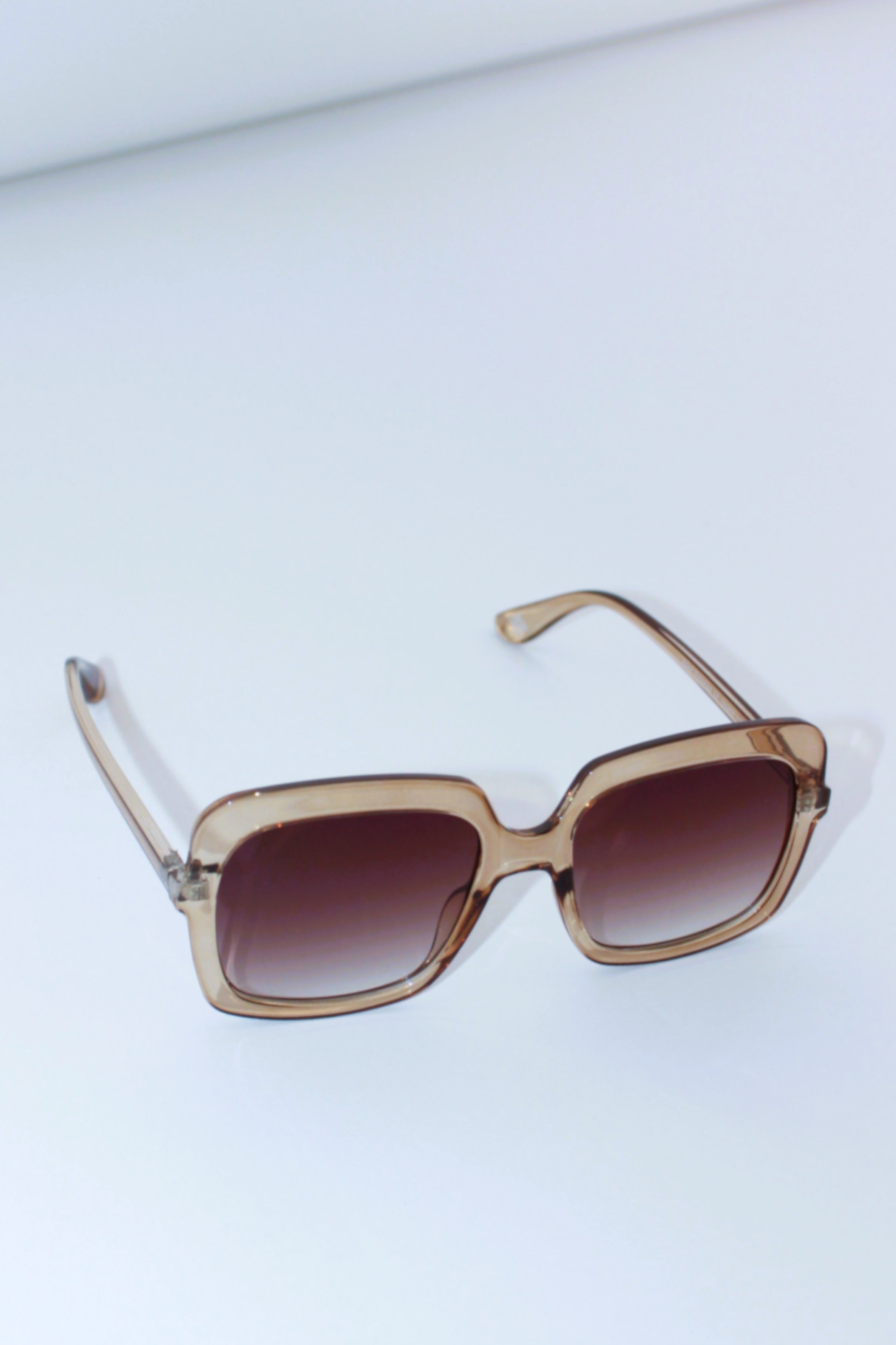 Wholesale Women’s Clear Frame UV 400 Square Sunglasses (BOX OF 12)