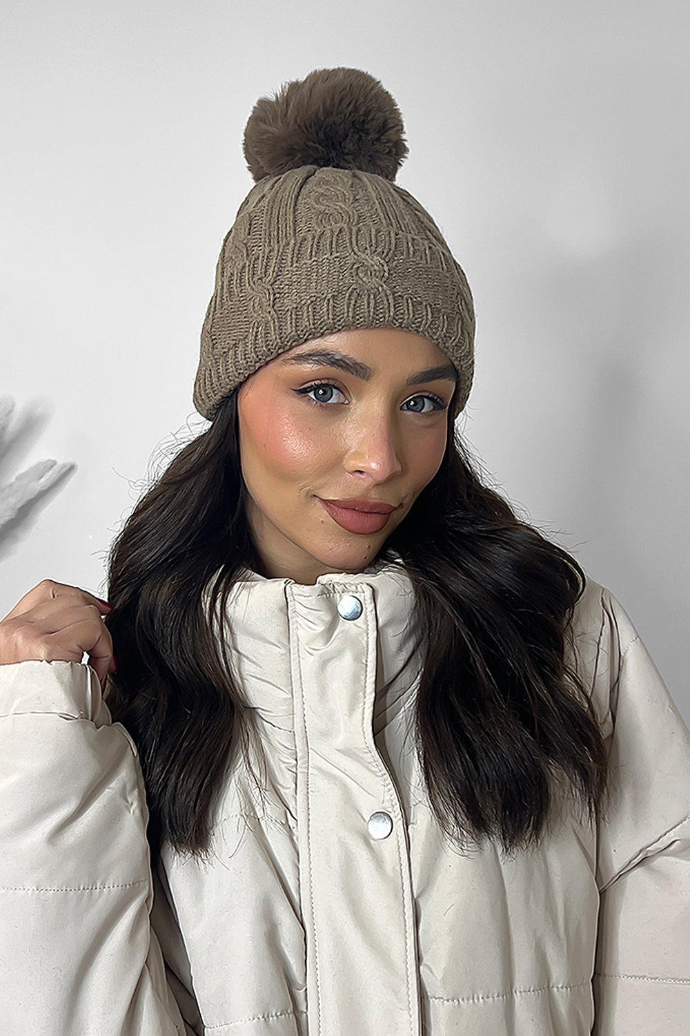Detachable Faux Fur Pom Pom Knitted Beanie Hat-SinglePrice