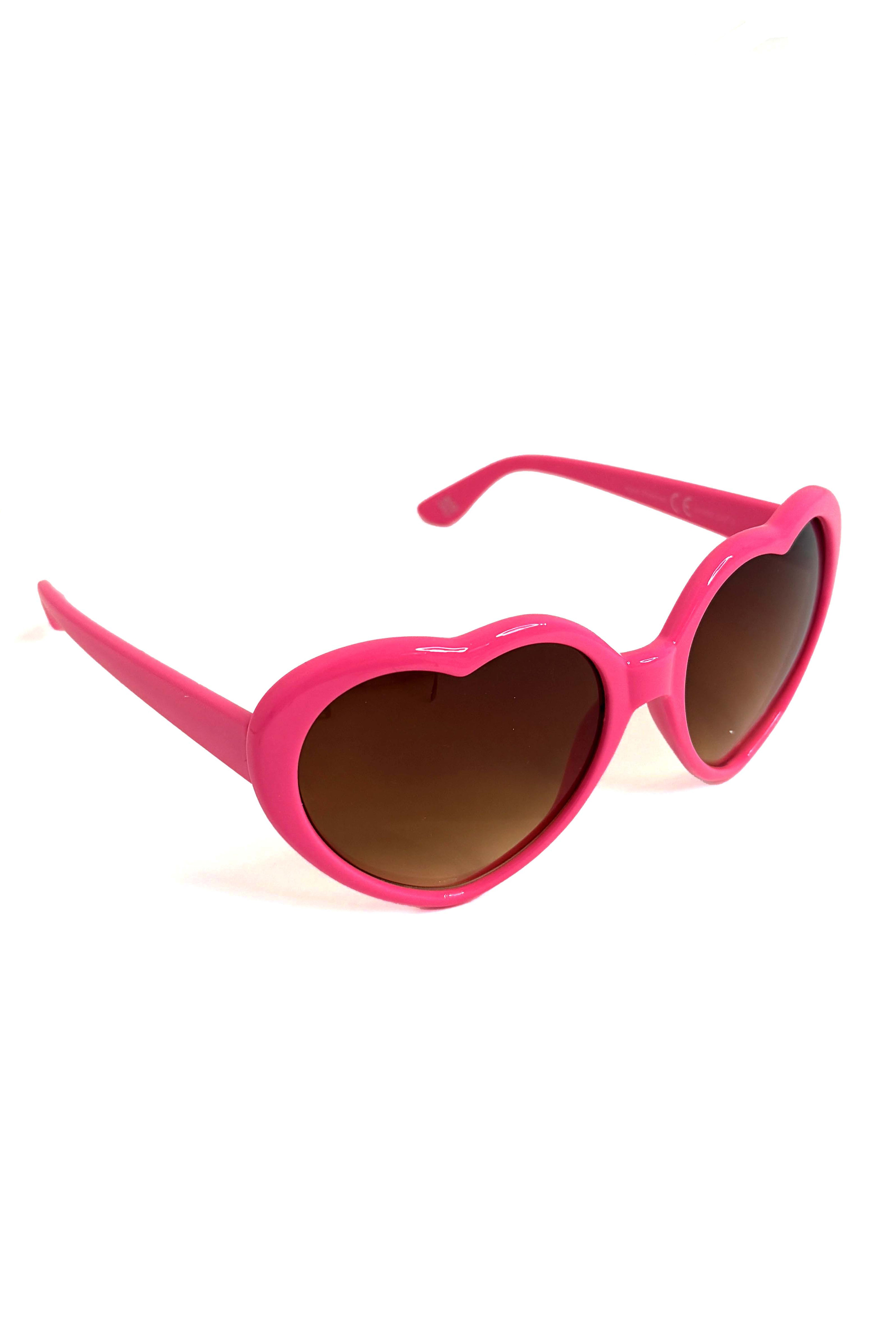 Wholesale Women’s Heart Shaped UV 400 Large Retro Sunglasses (BOX OF 12)