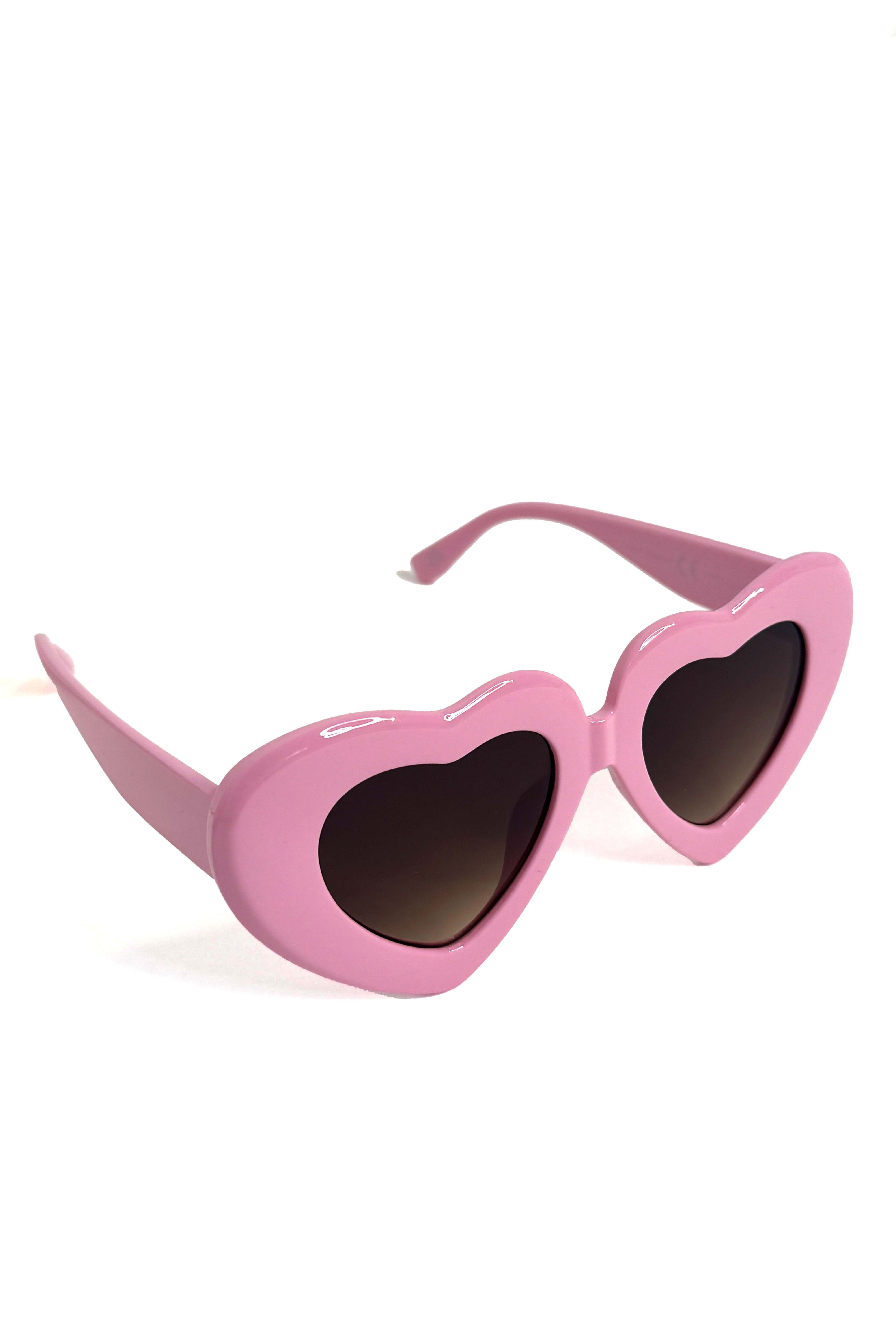 Wholesale Women’s Exaggerated Rim UV 400 Heart Sunglasses (BOX OF 12)