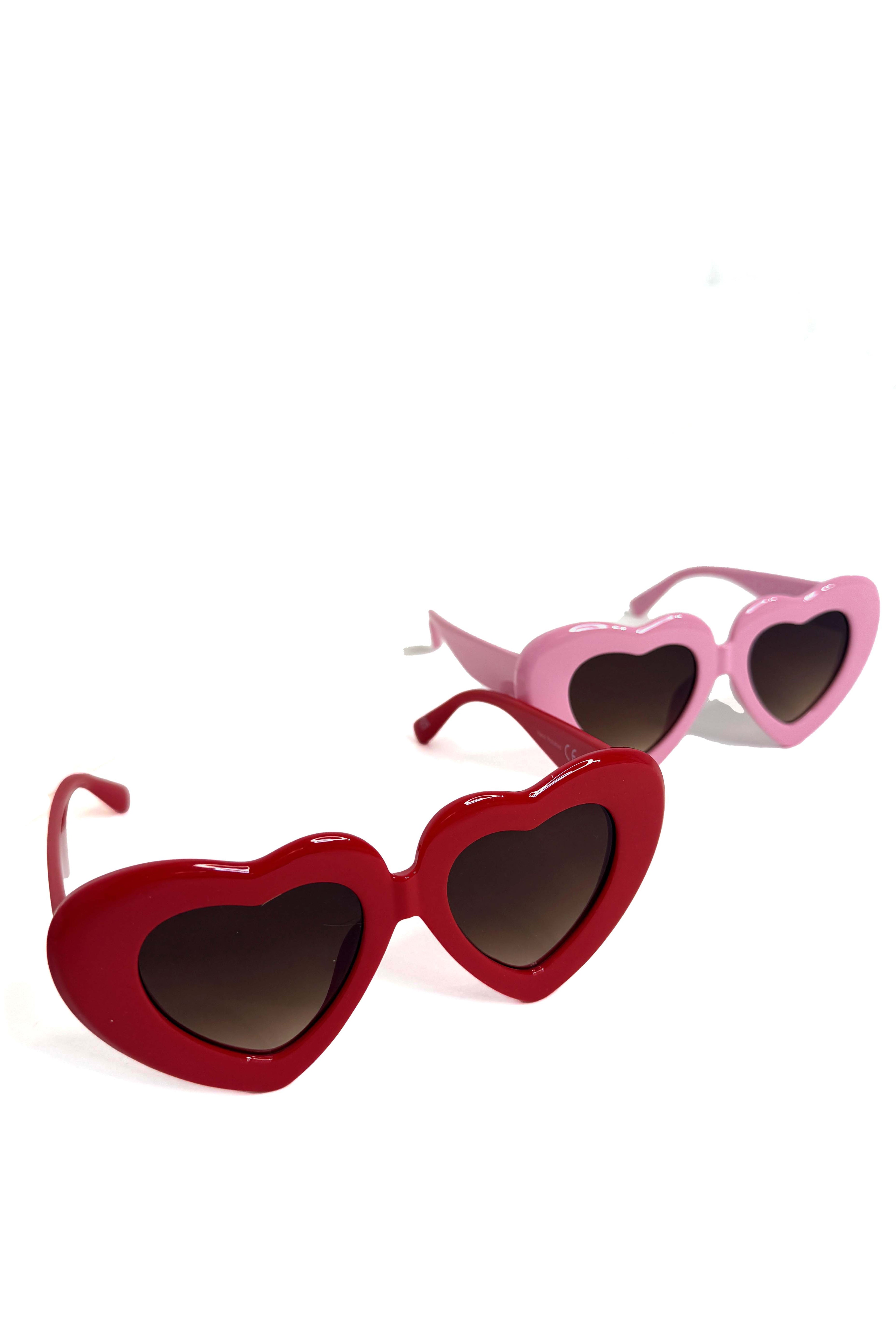 Wholesale Women’s Exaggerated Rim UV 400 Heart Sunglasses (BOX OF 12)