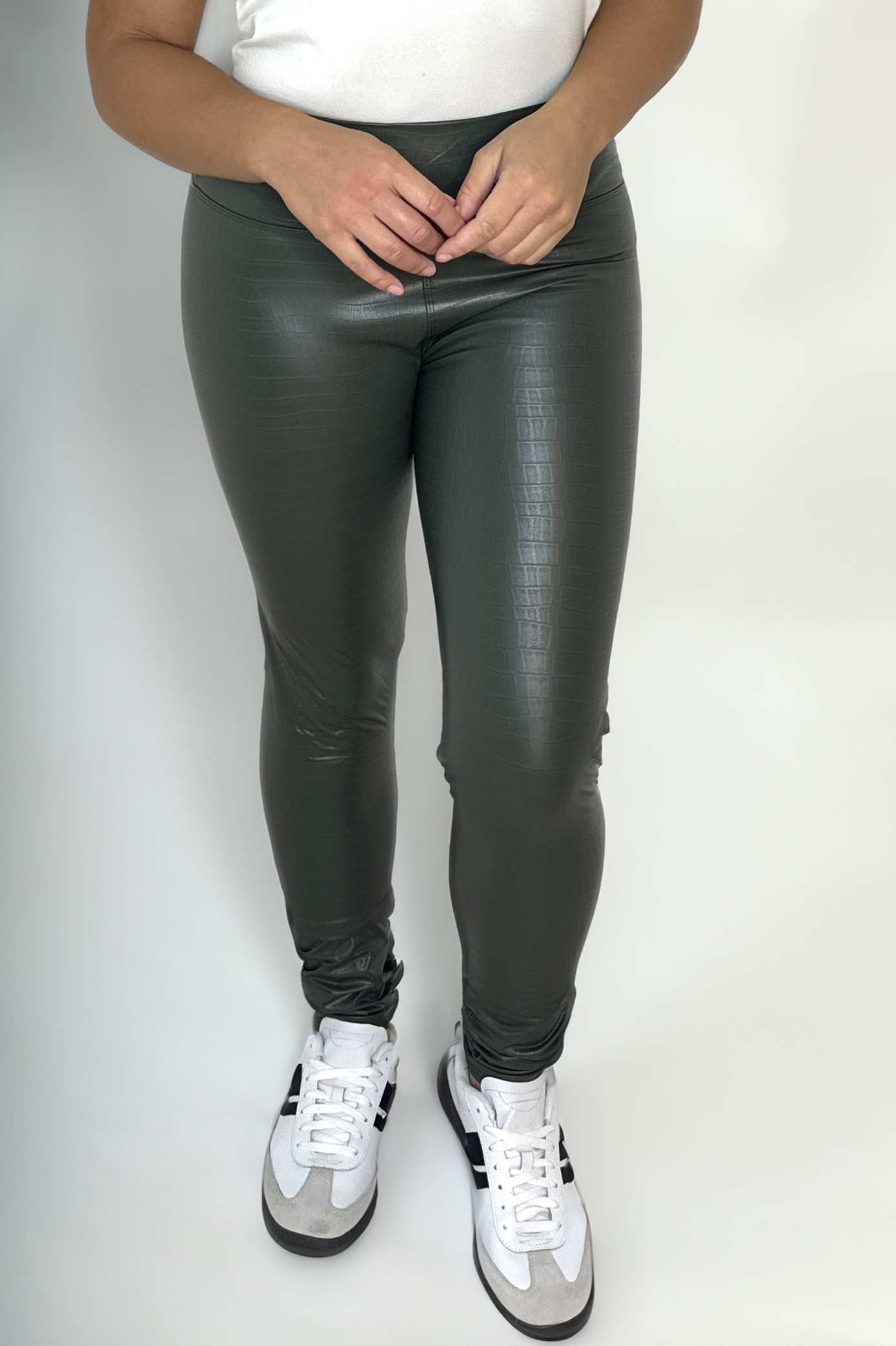 Wholesale Women's Crock Pattern Leather Look Leggings (PACK OF 12)