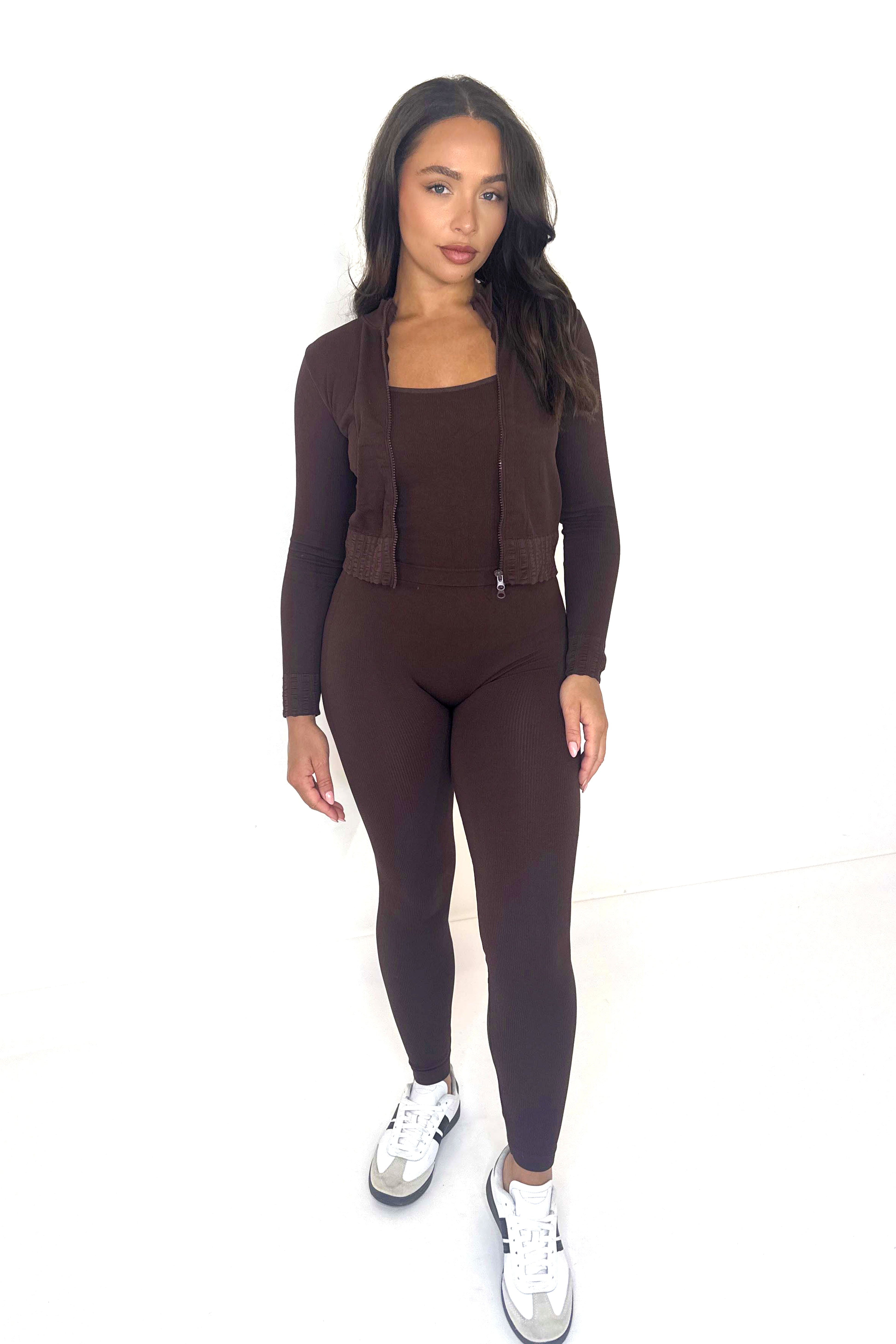 Wholesale Women's Double Zip Fastening Cropped Top And Leggings Ribbed 3 Piece Activewear Set (PACK OF 6)