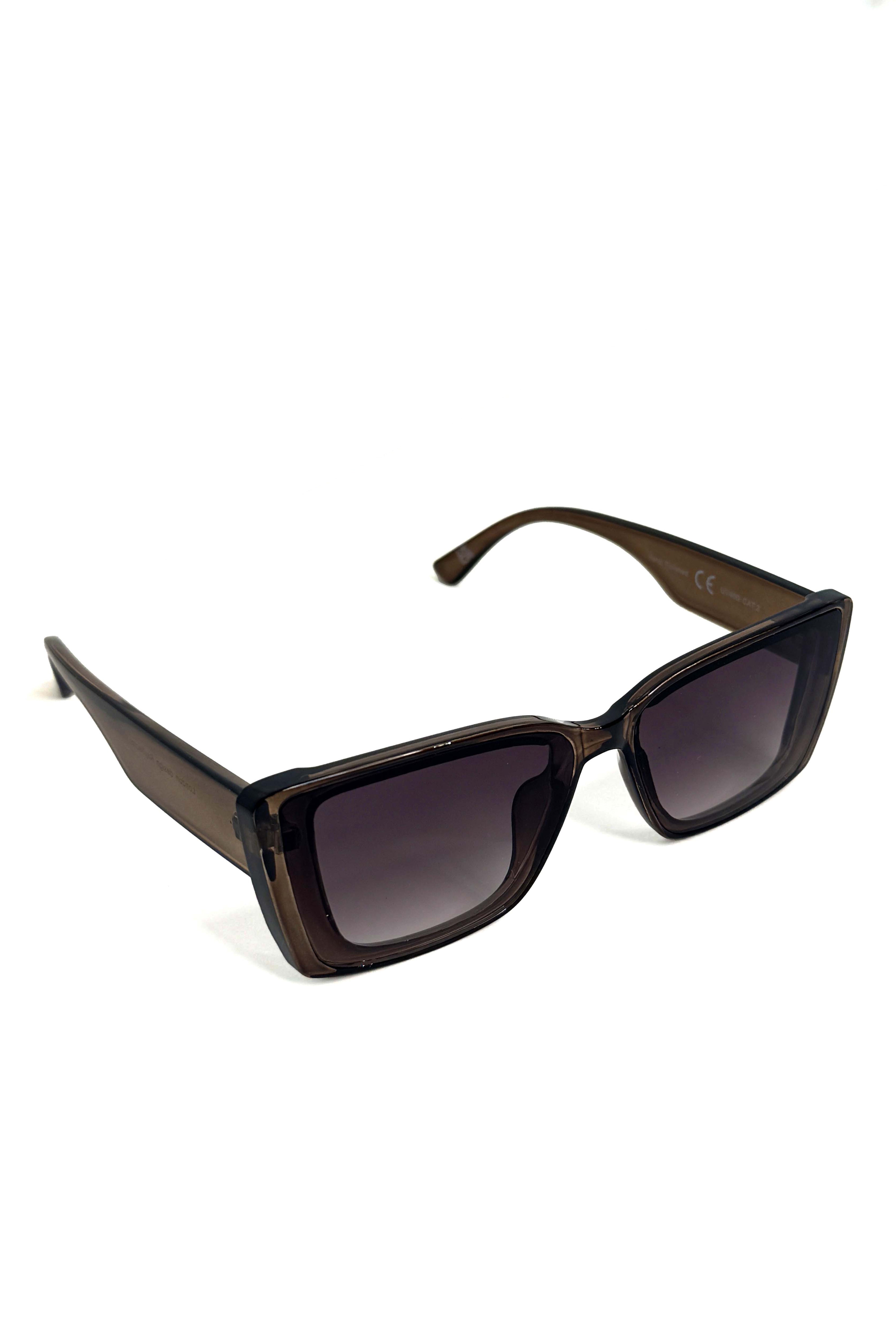 Wholesale Women’s Butterfly UV 400 Sunglasses (BOX OF 12)