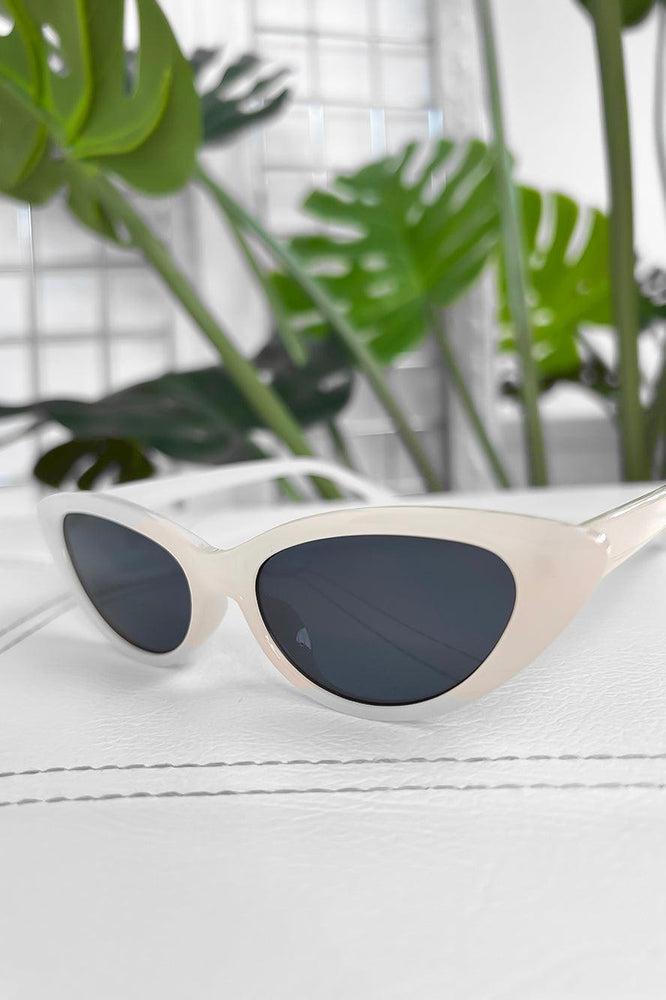 Cat Eye Plastic Frame Sunglasses-SinglePrice