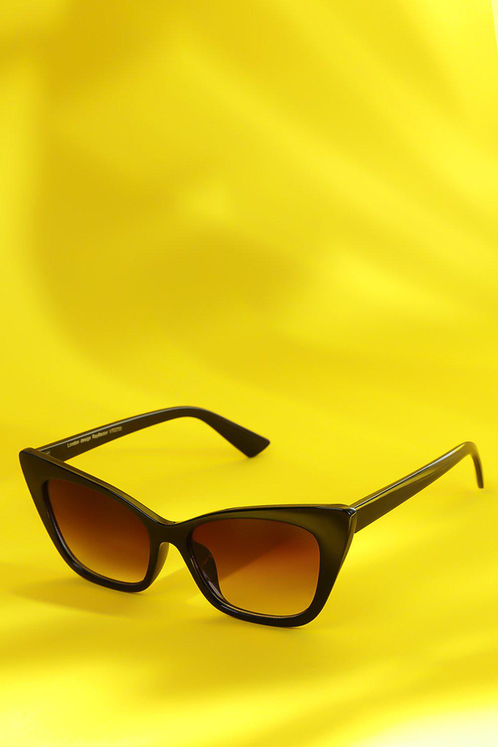 Black Medium Cat Eye Sunglasses - SinglePrice