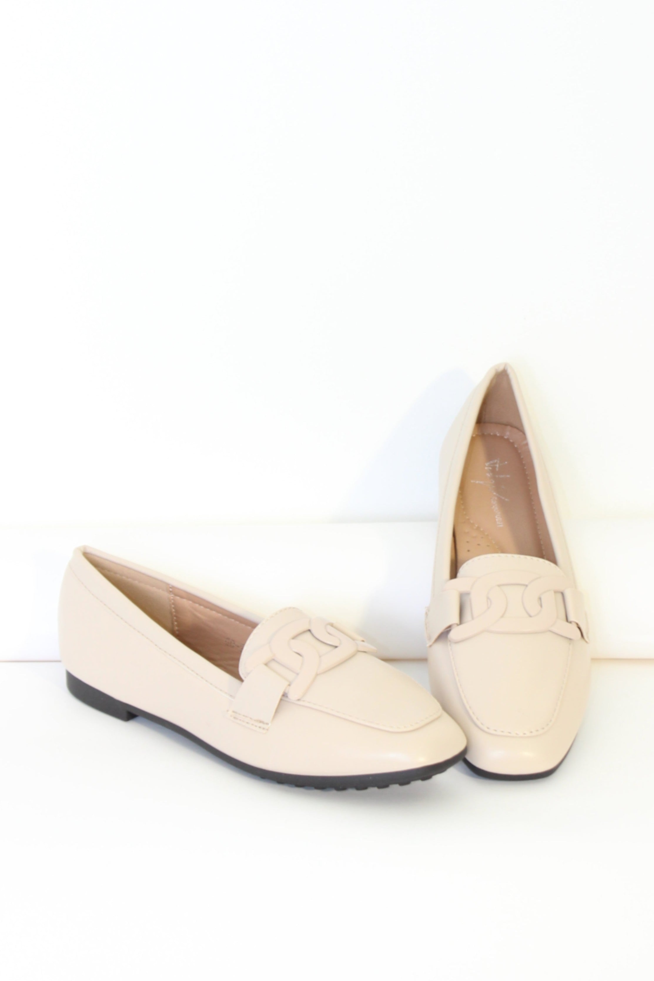 Wholesale Women's  Soft Vegan Leather Classic Nude Flat Shoes (BOX OF 12)
