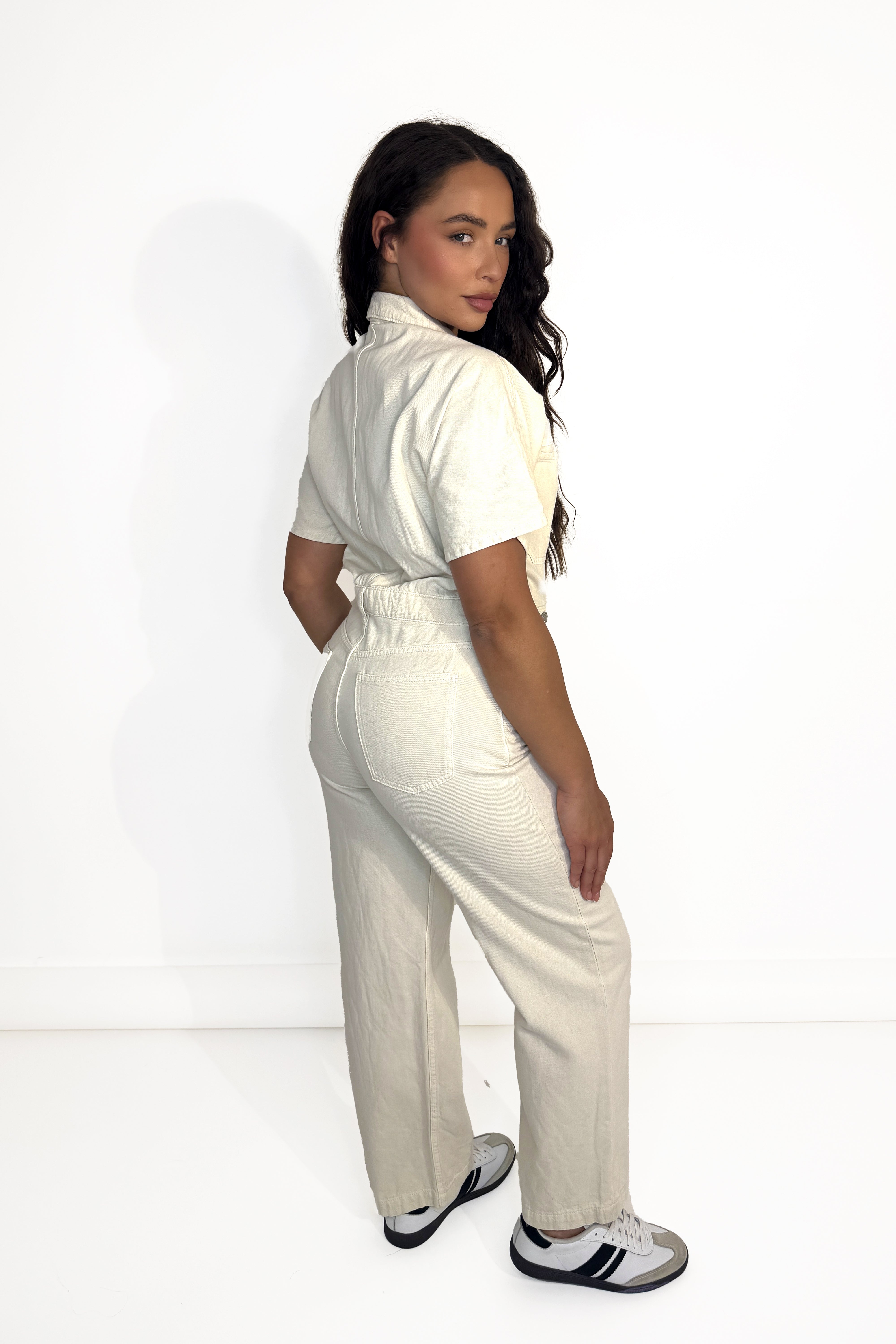 Wholesale Women’s Relaxed Fit Straight Leg Denim Jumpsuit (BOX OF 12)