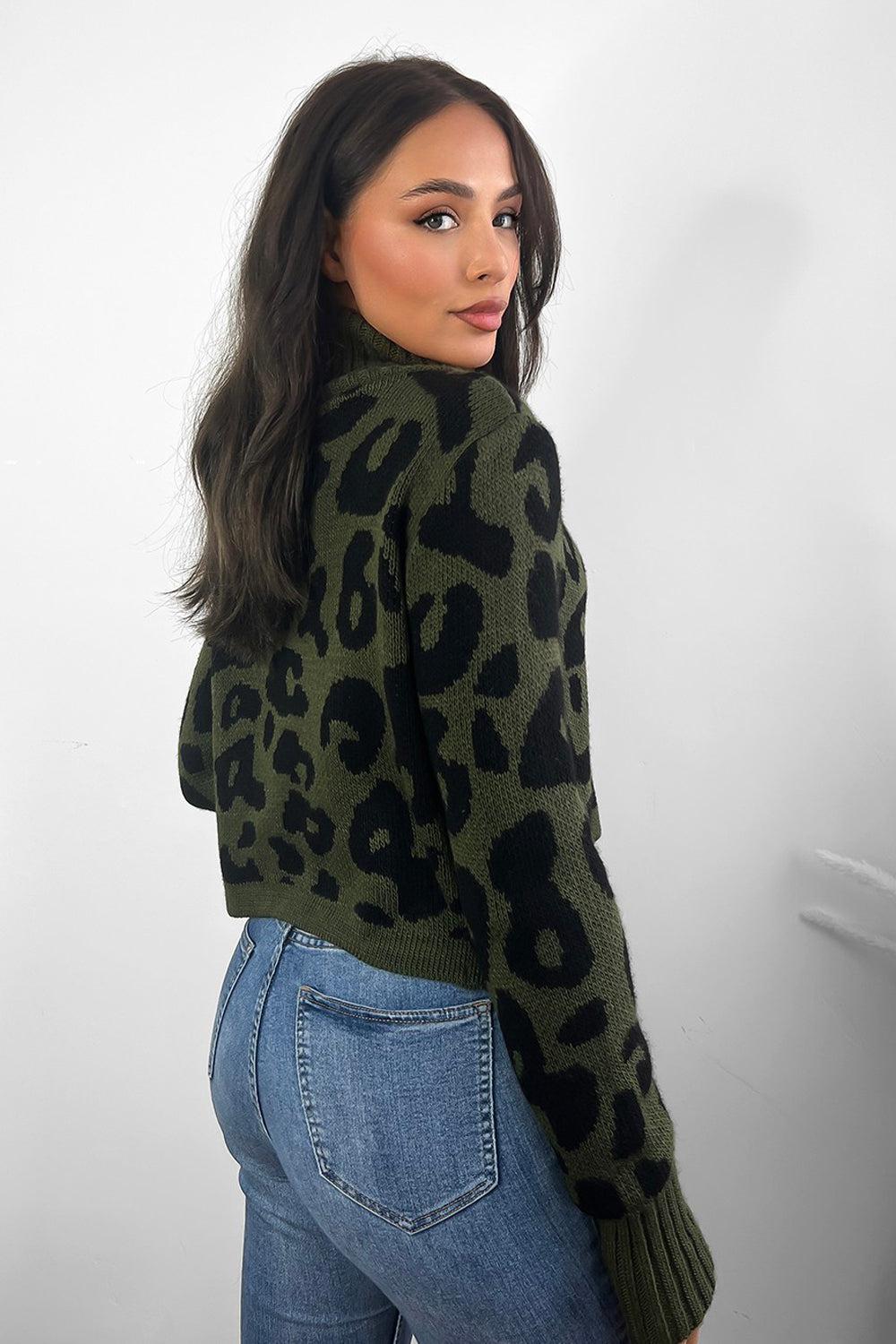 Large Leopard Knit High Neck Cropped Pullover-SinglePrice